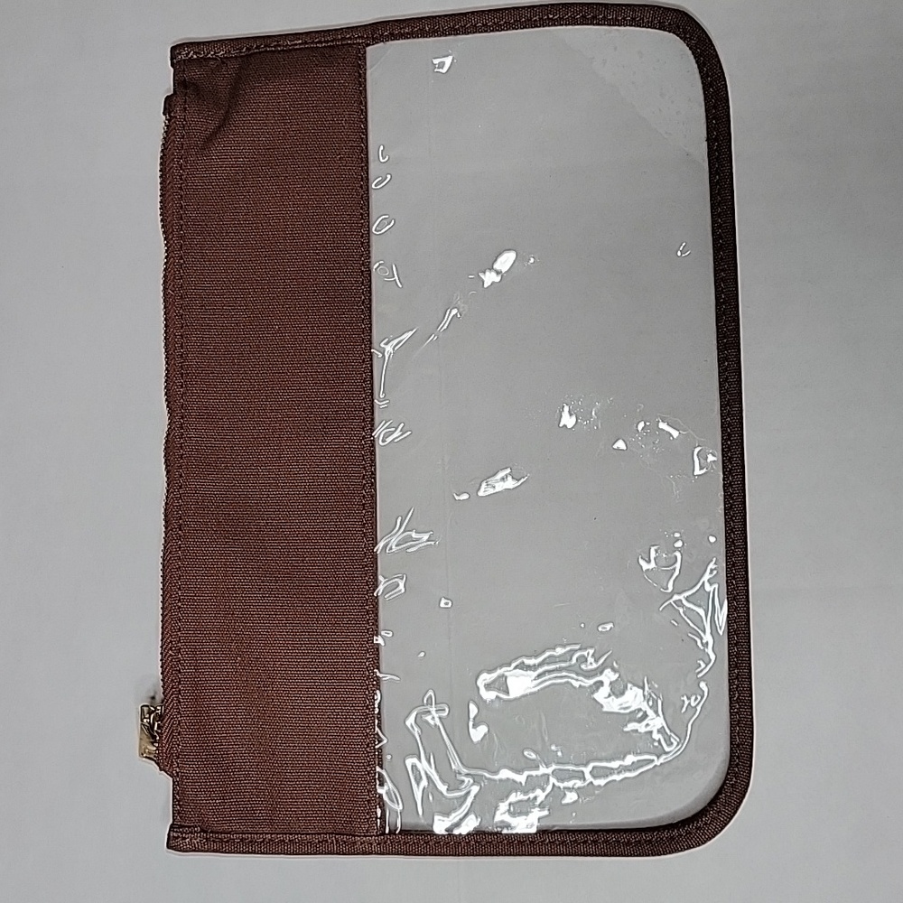 Women's travel makeup bag